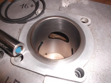 MZ ETZ 251, ЦИЛИНДР 1 ЗЕМЛЯ, ПОРШЕНЬ DLG, КОЛЬЦА, БЕЗ ПРОБЕГА, DDR