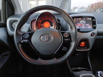 Toyota Aygo II Hatchback 5d 1.0 VVT-i 69KM 2016 Toyota Aygo 1.0 VVT-i X-play II (2014-) 1.0VVT-i X, zdjęcie 14