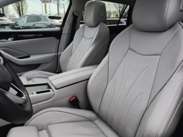 Volkswagen Passat B8 Variant Facelifting 2.0 TDI SCR 150KM 2025 Volkswagen Passat 2.0 TDI 150KM Elegance DSG, Salo, zdjęcie 10