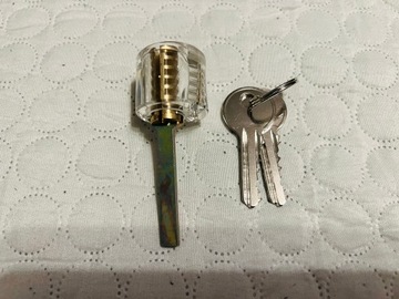 Учебный комплект для демонстрационного открытия замков