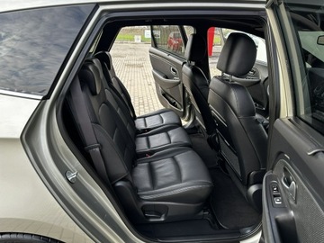 Kia Carens IV Minivan 1.7 VGT CRDi 141KM 2016 Kia Carens Panorama, Navi, Kamera, Grzane fot. Hak, zdjęcie 11