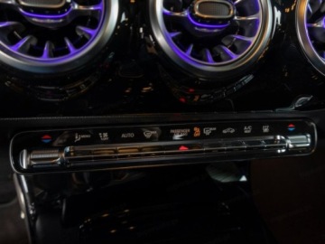 Mercedes Klasa A W177/V177 Hatchback Facelifting 2.0 220 190KM 2025 A Klasa 220 4-Matic AMG Line 2.0 (190KM) 2025, zdjęcie 10