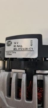 Генератор HELLA 8EL 012 428-171 14 V 90 A Audi Skoda Volkswagen