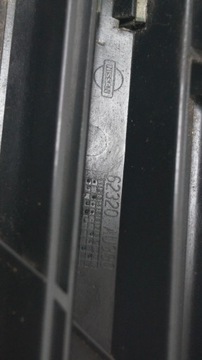 LEDVINA PRAVÁ MASKA NISSAN PRIME P12