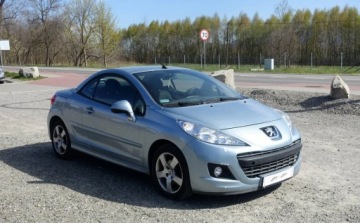 Peugeot 207 CC 1.6 VTi 120KM 2010 Peugeot 207 CC 1.6 120KM Kabriolet Zarejestrowany Klima Grzane fotele 1.6, zdjęcie 2