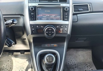 Toyota Verso Minivan Facelifting 1.6 D-4D 112KM 2015 Toyota Verso Toyota Verso 1.6Diesel Zadbana Stan BDB 1.6 Diesel 112KM, zdjęcie 21