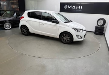 Hyundai i20 I Hatchback 5d Facelifting 1.2 DOHC 85KM 2013 Hyundai i20 Benzyna Klima Alu Led Raty Zamiana Gwarancja 1.2 Benzyna 85KM, zdjęcie 12
