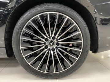 Mercedes Klasa E W214 Sedan 2.0 220d 197KM 2025 E Klasa 220 d 4-Matic AMG 2.0 197KM 2025, zdjęcie 5