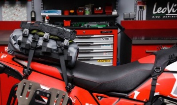 Ящик ДЛЯ ВНЕДОРОЖНЫХ ИНСТРУМЕНТОВ ENDURO 12 Л КРАСНЫЙ MAMUT, МОТОЦИКЛЬНАЯ НАСАДКА ДЛЯ ИНСТРУМЕНТОВ