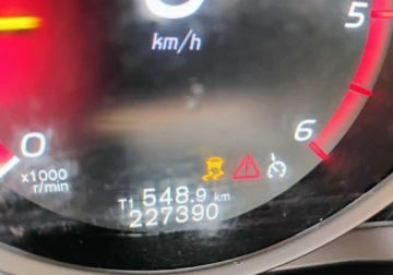 Volvo V70 III Kombi Facelifting 2.0 D3 DRIVE-E 150KM 2015 Volvo V70 2015r 2.0 Diesel. Uszkodzony lewy tyl. Jezdzi. 2.0 Diesel 150KM, zdjęcie 11