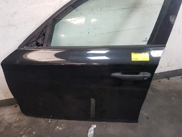 BMW 1 E81 E87 2006 PŘEDNÍ STRANA LEVÝ DVEŘE