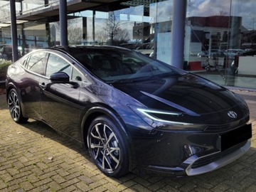 Toyota Prius V (XW60) 2.0  Hybrid Dynamic Force Plug-in 223KM 2025 Od ręki - Prestige 2.0 Hybrid Plug-in 223KM | Podgrzewane fotele!, zdjęcie 1