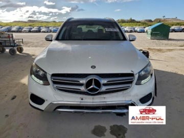 Mercedes GLC C253 2017 Mercedes-Benz GLC 2017 MERCEDES-BENZ GLC 300 4MATIC 2.0 Benzyna 241KM, zdjęcie 4