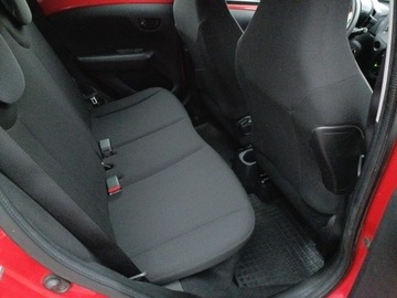 Toyota Aygo II Hatchback 5d 1.0 VVT-i 69KM 2015 Toyota Aygo 1.0 VVT-i X II (2014-) 1.0 VVT-i 69KM, zdjęcie 11