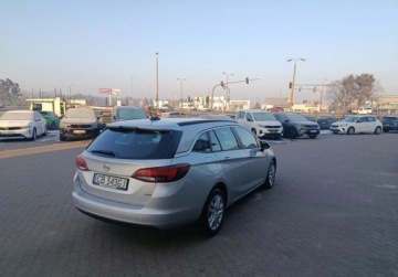 Opel Astra K Sports Tourer 1.6 CDTI 110KM 2017 Opel Astra Pierwszy wlasciciel. Salon Polska 1.6 Diesel 110KM, zdjęcie 3
