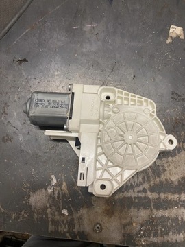 MOTOR DO STAHOVÁNÍ OKNO SKODA SUPERB 2 8K0 959 811 A 8K0959811A