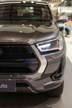 Toyota Hilux VIII Podwójna kabina Facelifting 2.8 D-4D 204KM 2024 Toyota Hilux 2.8 D-4D mHEV Double Cab Executive 4x4 aut 2.8 Diesel 204KM, zdjęcie 29