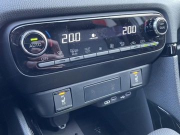 Toyota Yaris IV Hatchback Facelifting 1.5 Hybrid Dynamic Force 130KM 2025 Od ręki - Executive 1.5 Hybrid 130KM | Podgrzewane fotele!, zdjęcie 10
