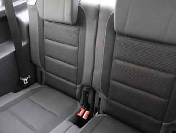 Volkswagen Touran I 2.0 TDI 140KM 2009 VW Touran 2.0 TDI, DSG, 7 miejsc, Navi, Klima, zdjęcie 16