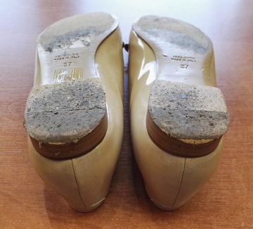 Сапожник. Замена обуви. Ремонт женской обуви.