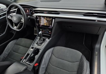 Volkswagen Arteon Fastback Facelifting 2.0 TDI 200KM 2023 Volkswagen Arteon R-Line 2.0TDI 200KM DSG LED Kamera 4.Podgrzew.Fot Tempom, zdjęcie 9