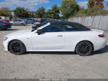 Mercedes Klasa E W214 2023 Mercedes-Benz Klasa E 2023r., 4x4, 3.0L 3.0 Benzyna 429KM, zdjęcie 5