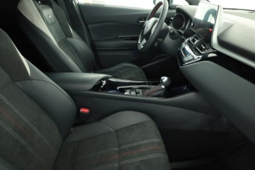 Toyota C-HR I Crossover Facelifting 2.0 Hybrid Dynamic Force 184KM 2022 Toyota C-HR 2.0 Hybrid, Salon Polska, zdjęcie 6