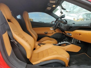 Ferrari 2016 Ferrari 488 Gtb 2016 3.9l 3.9 Benzyna 660KM, zdjęcie 10