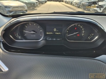 Peugeot 2008 I SUV Facelifting 1.2 PureTech 110KM 2016 Peugeot 2008 1,2 110KM klimatronik apnorama alu navi elektryka oplacony, zdjęcie 18