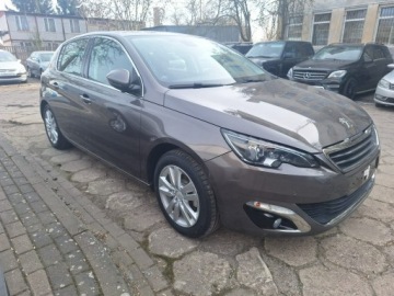 Peugeot 308 II Hatchback 5d 1.2 PureTech 130KM 2016 Peugeot 308 stan idealny, zdjęcie 12