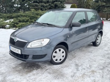 Skoda Fabia II Hatchback Facelifting 1.2 HTP 70KM 2011 Skoda Fabia 1.2 70KM Lift Klima Serwis Sprawdz 1.2 Benzyna 70KM, zdjęcie 14