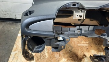 ПРИБОРНАЯ ПАНЕЛЬ КОНСОЛЬ MITSUBISHI OUTLANDER I 03-06