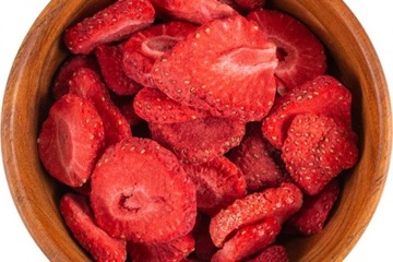 Клубника сублимированная 100г LIO Strawberry Slices