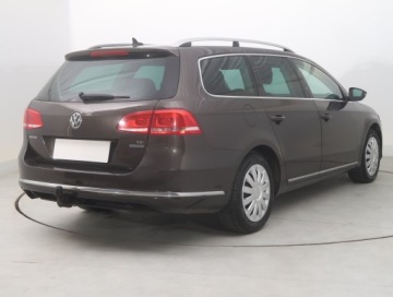 Volkswagen Passat B7 Variant 1.6 TDI CR DPF BlueMotion 105KM 2012 VW Passat 1.6 TDI, Navi, Klima, Klimatronic, zdjęcie 4