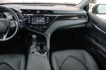 Toyota Camry IX Sedan 2.5 Hybrid Dynamic Force 218KM 2019 Toyota Camry 2.5 Hybrid, Salon Polska, zdjęcie 7