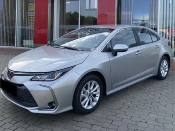 Toyota Corolla XII Sedan Facelifting 1.5 VVT-i 125KM 2024 Od ręki - Comfort 1.5 benzyna 125KM | Podgrzewane fotele!, zdjęcie 1