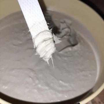 Короткая стекловолоконная шпаклевка Ixell Renault.