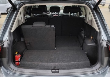Volkswagen Tiguan Allspace SUV 2.0 TSI 180KM 2018 Volkswagen Tiguan Allspace 2.0 TSI 4Mot. Highline, zdjęcie 28