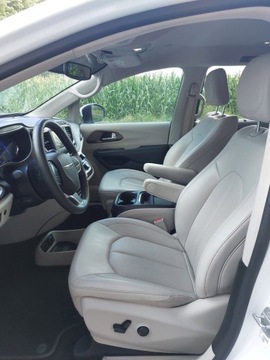 Chrysler Pacifica II 3.6 V6 291KM 2021 CHRYSLER VOYAGER PACIFICA 3,6 V6, zdjęcie 15