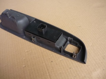 ПАНЕЛЬ УПРАВЛЕНИЯ ОКНОМ ЛЕВАЯ VW GOLF V 1K4868049A EU