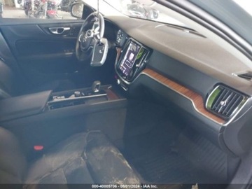 Volvo 2022 Volvo S60 2022 Volvo S60 B5 AWD Momentum 2.0 Benzyna 247KM, zdjęcie 4