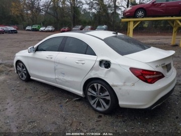 Mercedes CLA C118/X118 2019 Mercedes-Benz CLA 2019r., 2.0l, od ubezpieczalni 2.0 Benzyna 208KM, zdjęcie 4