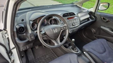 Honda Jazz III 1.2 i-VTEC 90KM 2011 HONDA JAZZ 1.2 Base Bezwypadkowa, zdjęcie 6
