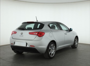 Alfa Romeo Giulietta Nuova II Hatchback 5d 1.4 TB 16v 120KM 2011 Alfa Romeo Giulietta 1.4 T, Klima, Klimatronic, zdjęcie 4