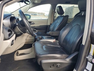 Chrysler Pacifica II 2022 Chrysler Pacifica Hybrid Touring L, 2022r., 3.6L 3.6 Hybryda Plug-in 260KM, zdjęcie 7