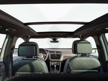 Volkswagen Tiguan II SUV 2.0 TSI 230KM 2018 Volkswagen Tiguan Salon PL R-line 230km 4motion Panorama KameraModel 2019, zdjęcie 26