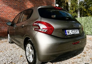 Peugeot 208 I Hatchback 3d 1.2 VTI 82KM 2013 Peugeot 208 Czujniki Parkowania Climatronic Alu Gwarancja w cenie Warszaw, zdjęcie 31