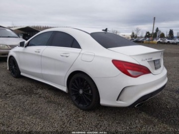 Mercedes CLA C117 2016 Mercedes-Benz CLA 250 2016 2.0 Benzyna 208KM, zdjęcie 3
