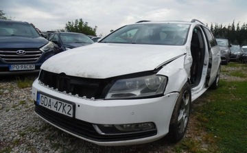Volkswagen Passat B7 Variant 1.6 TDI CR DPF BlueMotion 105KM 2011 Volkswagen Passat 2011r, 1.6 TDI, Uszkodzony lewy bok, Pali. VAT 23 1.6, zdjęcie 1