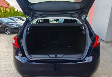 Peugeot 2016 Peugeot 308 Peugeot 308 1.2 PureTech Allure SampS 1.2 Benzyna 130KM, zdjęcie 9